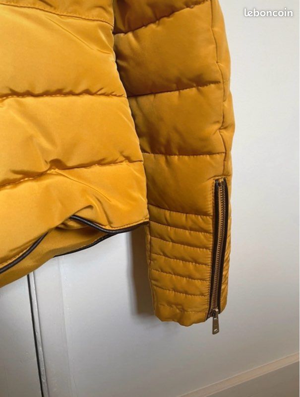 Doudoune courte jaune fourrure capuche Zara Taille M (image 6)