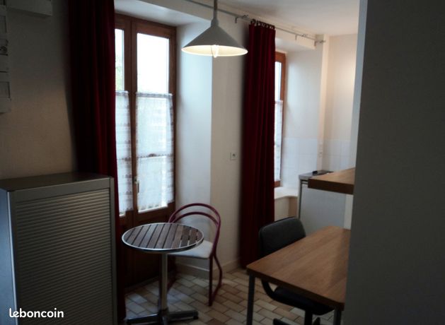 Particulier loue studio cv la rochelle