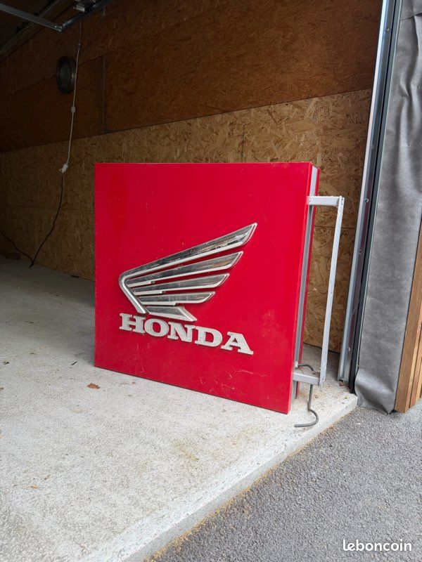Panneau publicitaire Honda (image 2)