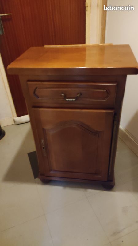 Meuble de rangement avec un tiroir en merisier bon état (image 2)