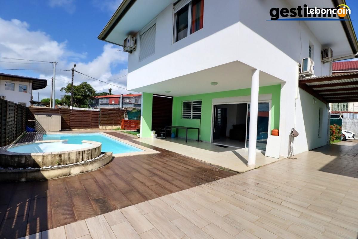 Maison 4 pièces 92 m² · à Cayenne · 92 m² · 2 300 €/mois
