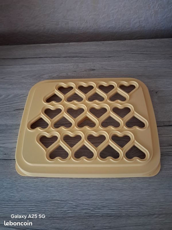TUPPERWARE Plaque grande raviole - Arts de la table