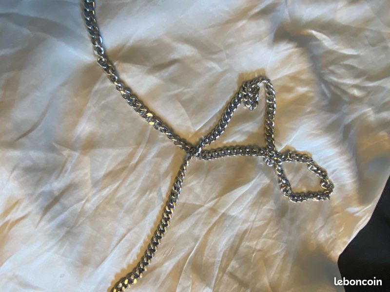 Pochette femme élégante bandoulière noir Versace Jeans Couture très bon état (image 3)