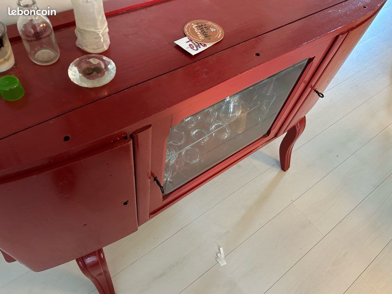 Petit meuble rouge vitrée (image 5)