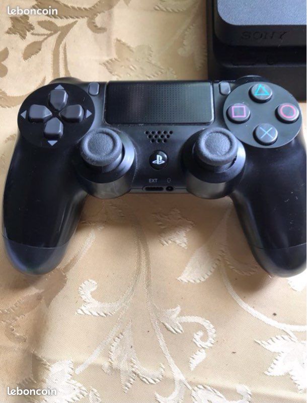 Ps4 slim neuf (image 2)