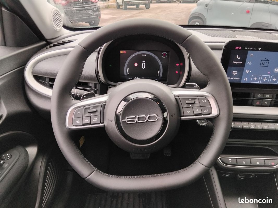 Fiat 600 T-Gen 3 1.2 Hybrid 145 Step 2 DCT6 Pop (image 15)