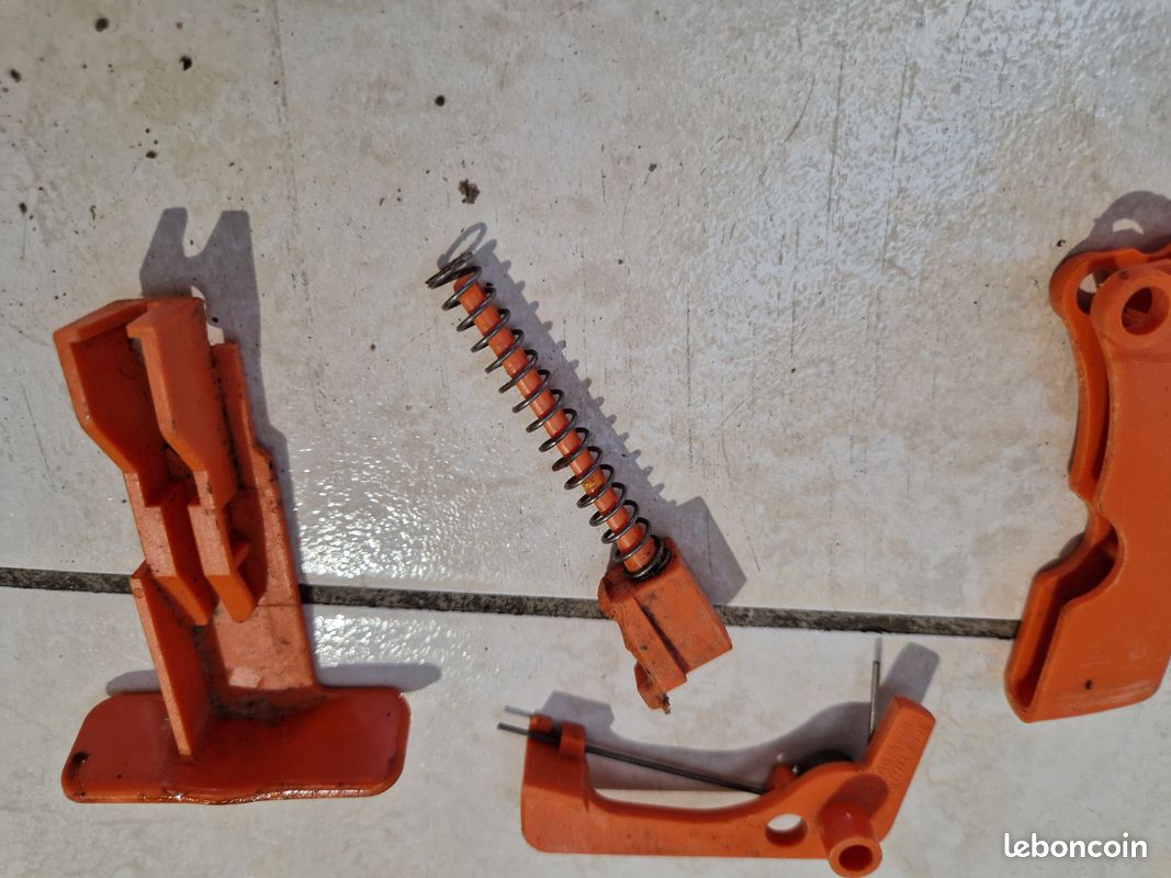 Pièces gâchette d'accélération taille haie stihl HS 82T (image 2)