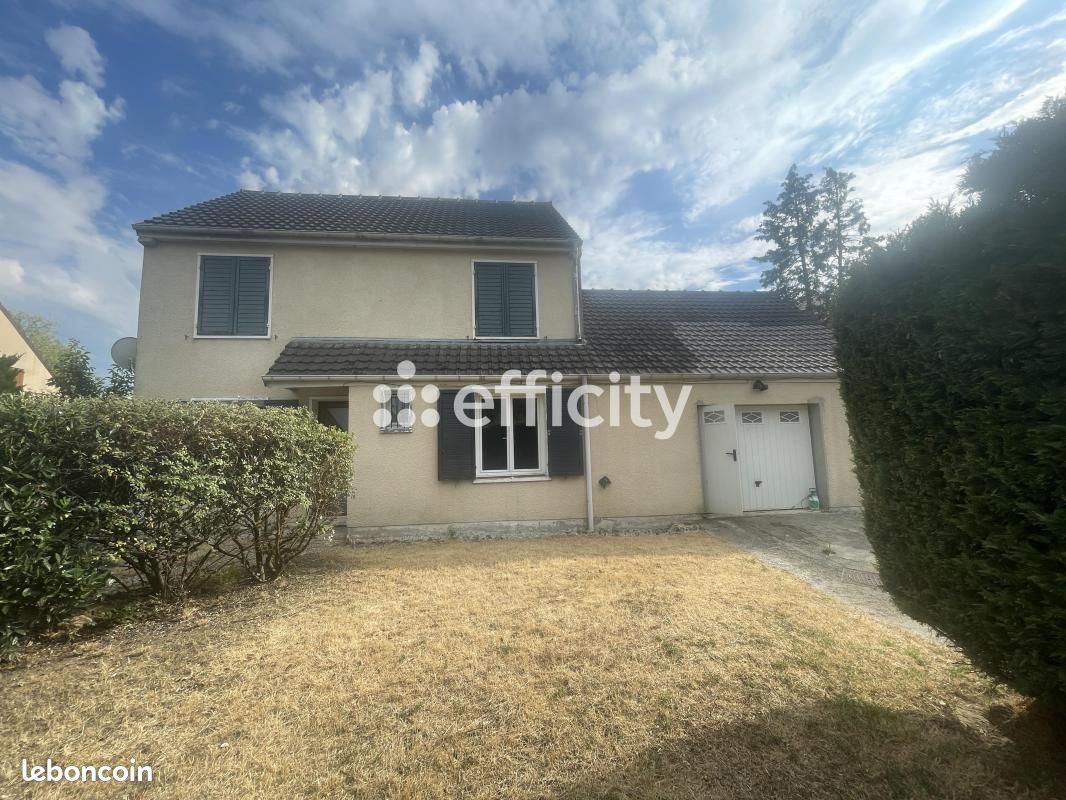 Maison 7 pièces 168 m² · à Savigny-le-Temple · 168 m² · 373 000 €