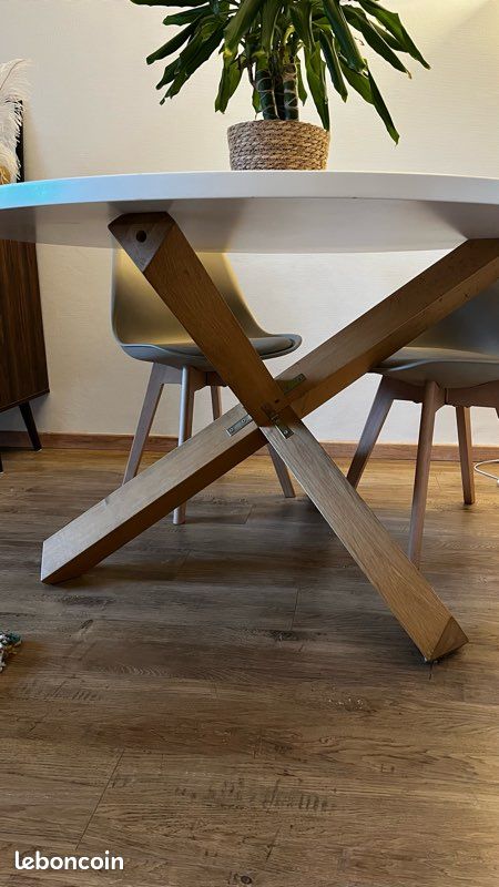 Table de salle à manger ronde (image 2)