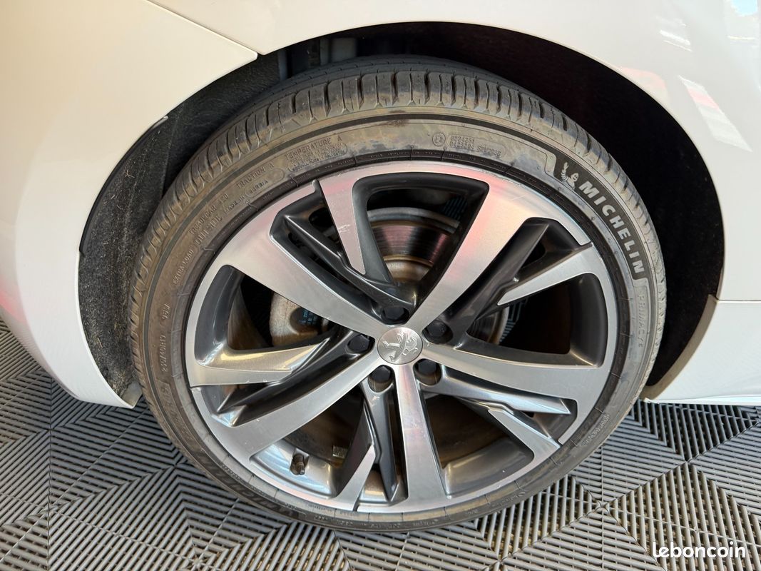 PEUGEOT RCZ 1.6 THP 155ch (image 25)