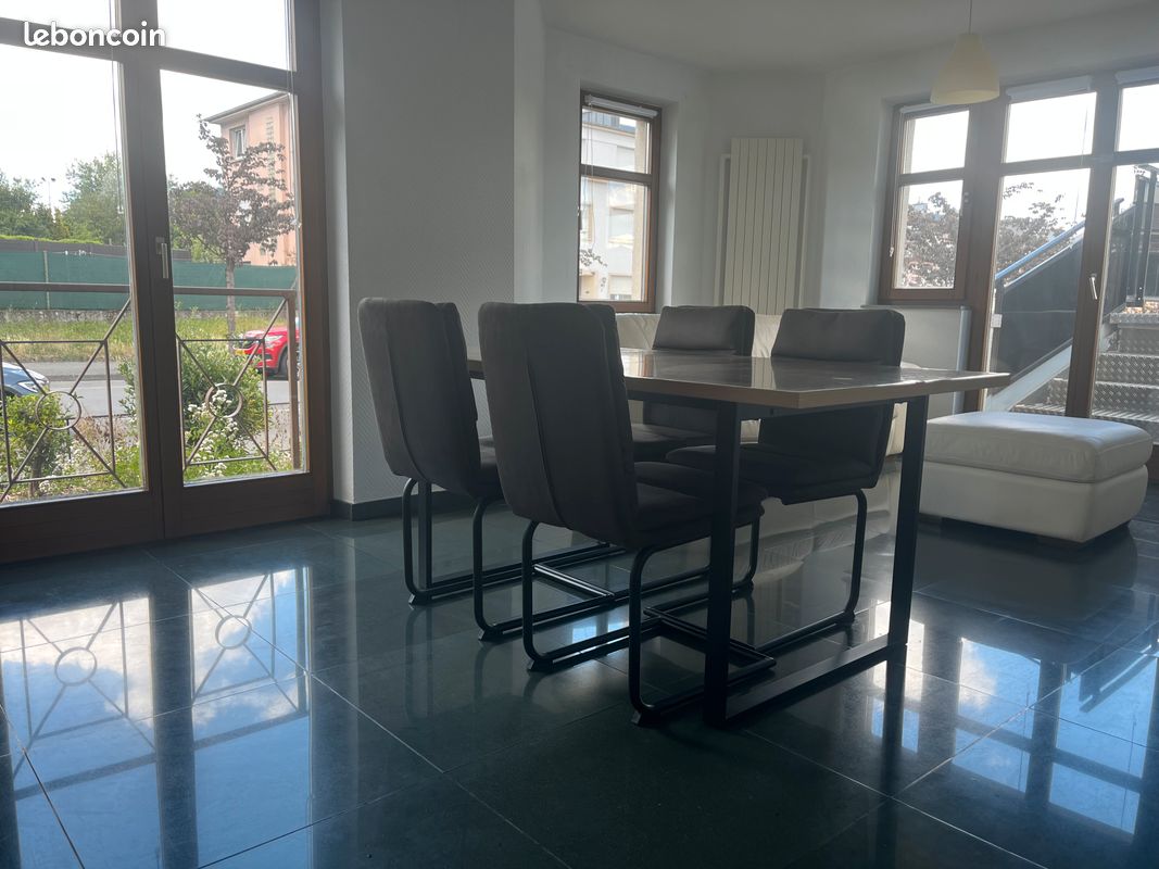 Appartement 3 pièces 77 m² · à Thionville · 77 m² · 2 500 €