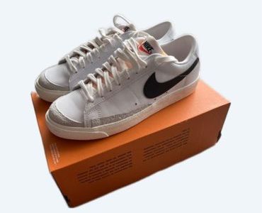 Baskets Nike blazer low neuves jamais portées pointure 38,5