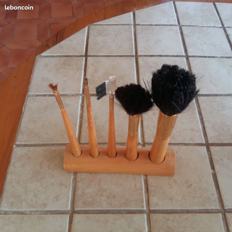 Pinceaux de maquillage (image 2)