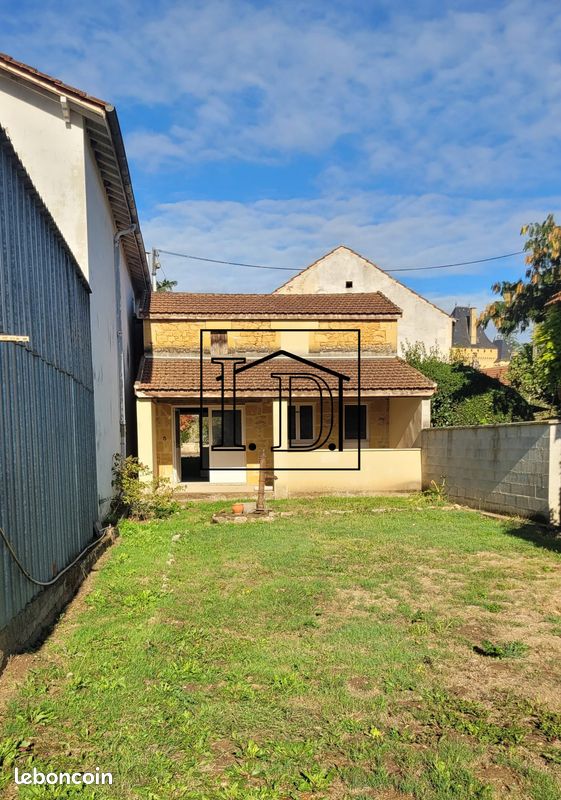 Maison 5 pièces 132 m² · à Lalinde · 132 m² · 126 000 €