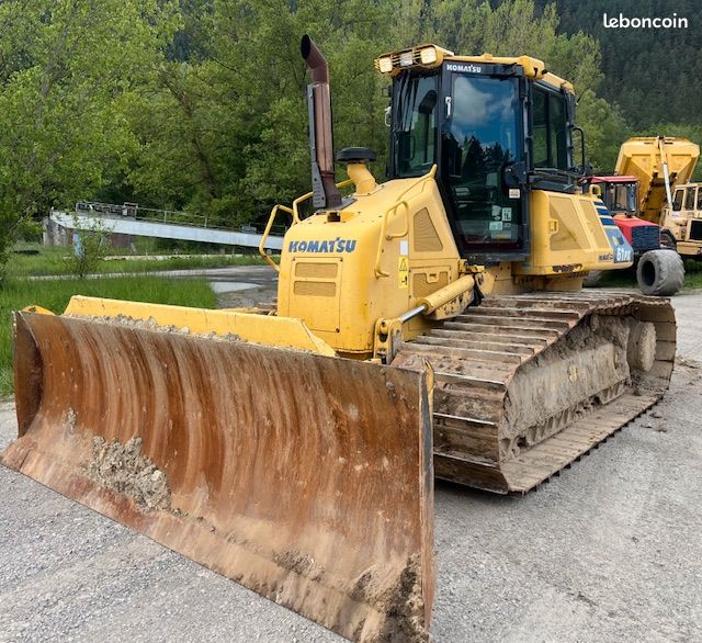 Buldozer komatsu d61 px-23 (image 1)