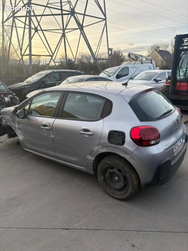 Citroën C3 BlueHDi 100 S&S BVM6 Feel ACCIDENTEE (image 4)