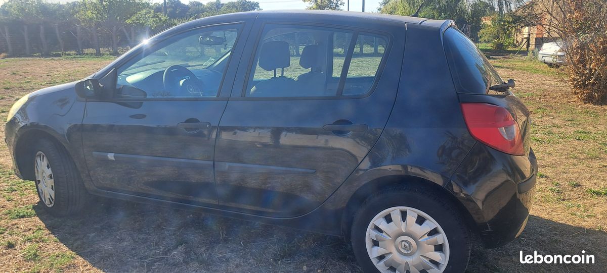 Clio 3 (image 2)