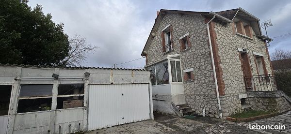 https://img.leboncoin.fr/api/v1/lbcpb1/images/92/a1/7f/92a17fc8f37c4a72dbecc4161d003d003cb7007b.jpg?rule=ad-image