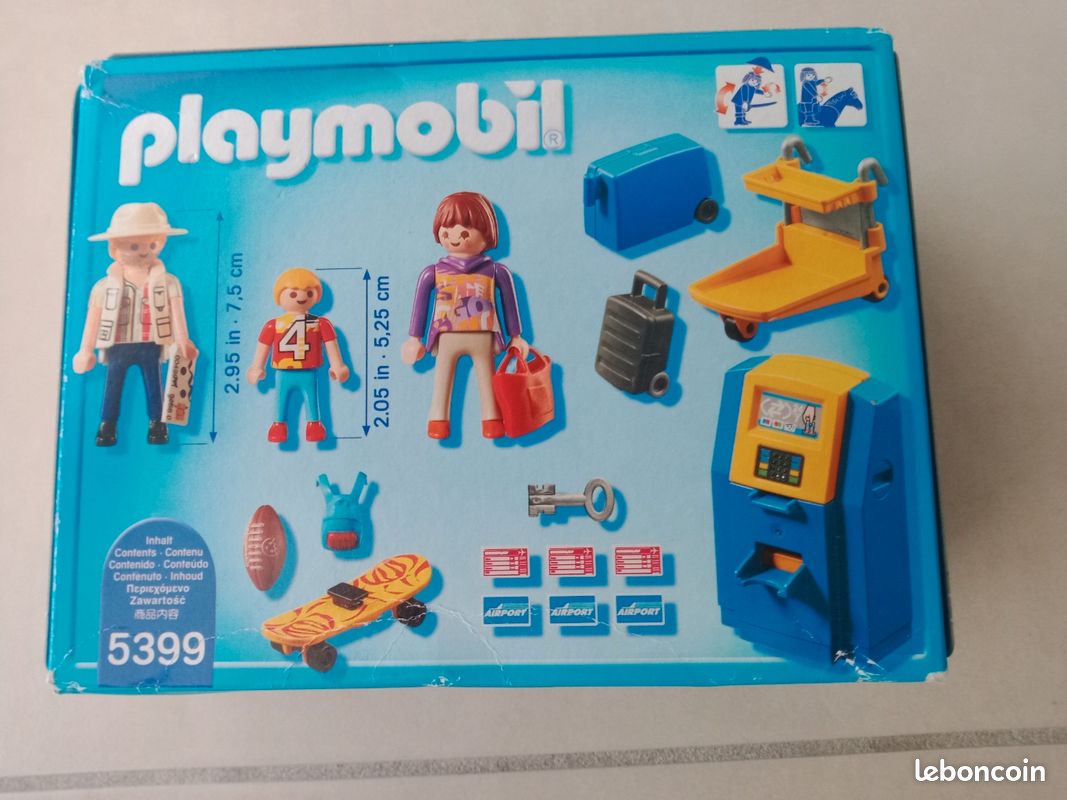 Playmobil Famille de vacanciers et borne d'enregistrement (image 2)