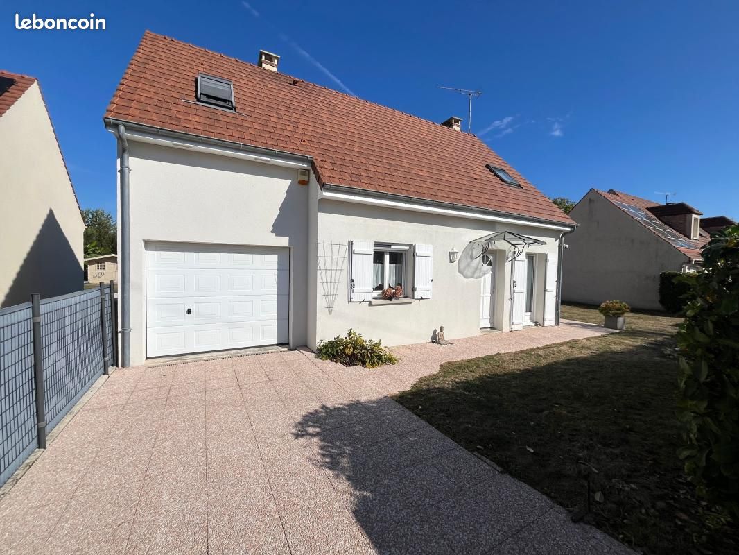 Maison 5 pièces 83 m² · à Marles-en-Brie · 83 m² · 350 000 €