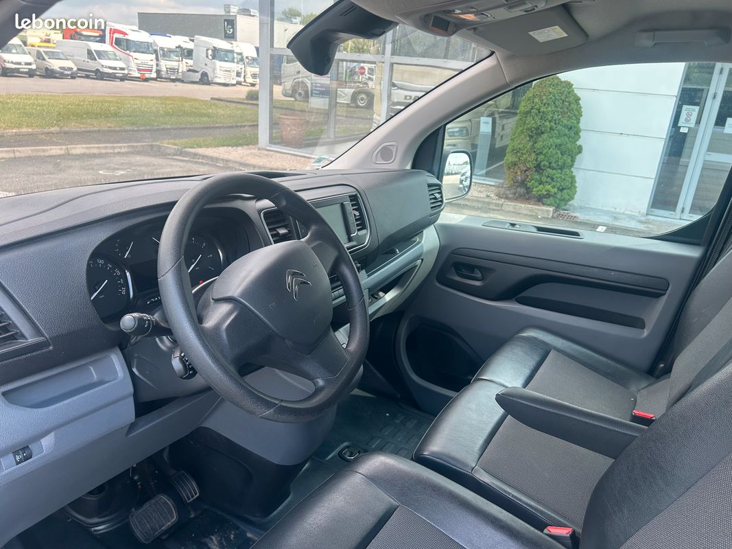 Citroen Jumpy Fourgon M 2.0 BlueHDi 180ch S&S Pack Premium Connect EAT8 (image 4)