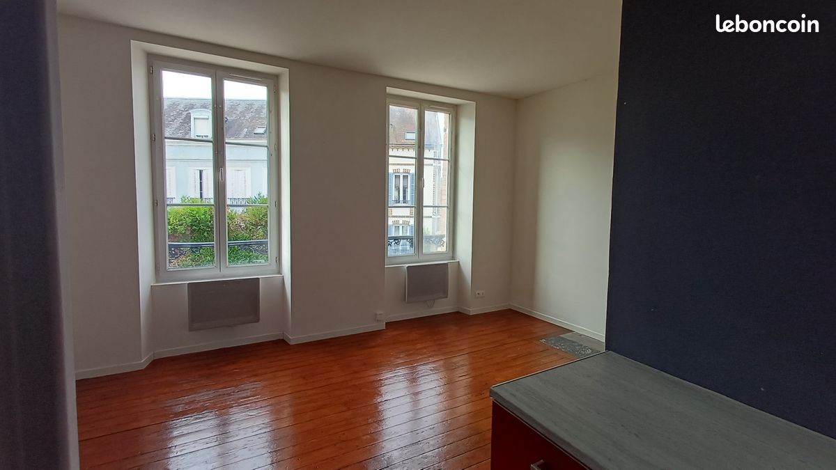 Appartement 1 pièce 25 m² · à Sens · 25 m² · 400 €