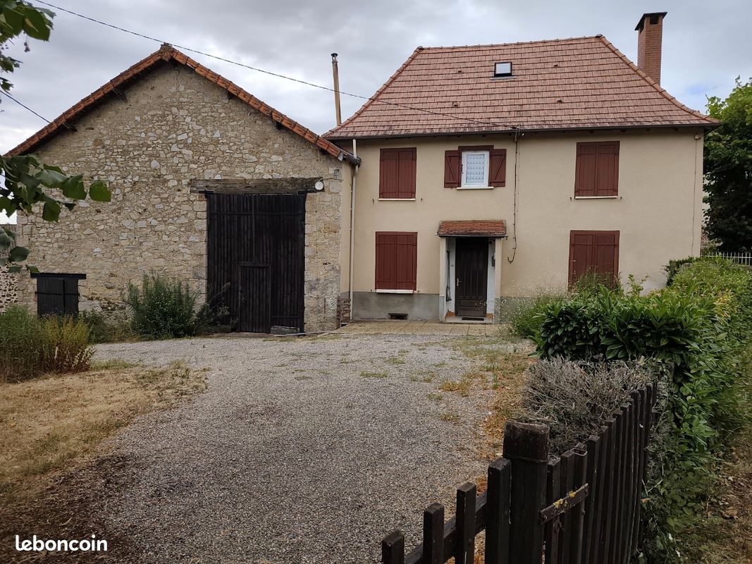 Maison 2 pièces 90 m² · à Nexon · 90 m² · 110 000 €