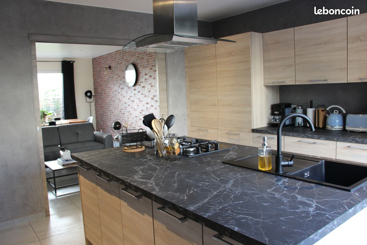Maison 6 pièces 143 m² · à Écouflant · 143 m² · 440 000 €