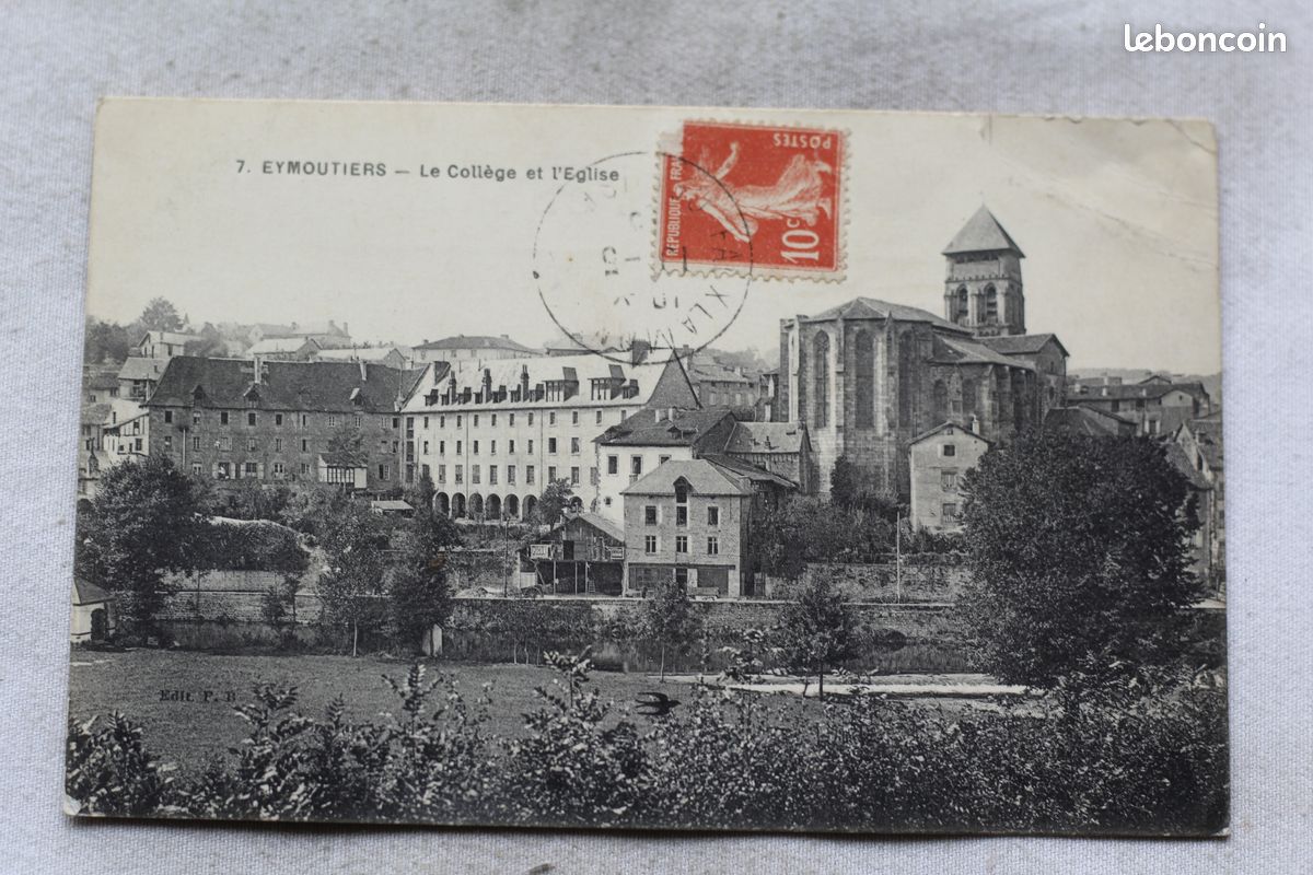 Carte postale 6. Régiment d`Infanterie, Passage de troupes sur une Carte postale 6. Régiment d`Infanterie, Passage de troupes sur une