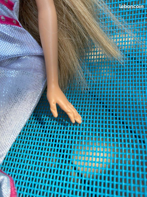 Barbie (image 1)