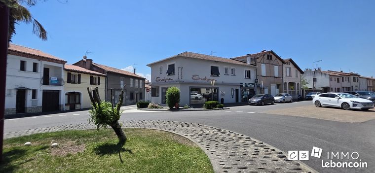 Immeuble 211 m² Cazères