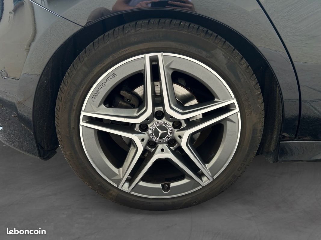 MERCEDES CLASSE A 200 7G-DCT AMG Line / SUIVI MERCEDES (image 20)