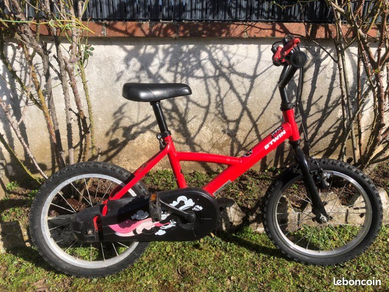 Btwin Red 16 Inch Bike B'Twin 900 Alu Racing 16'' Kid's Bike Red Years