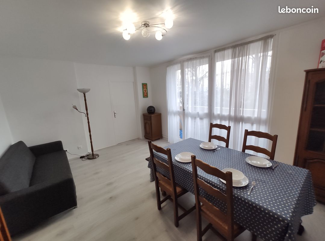 Appartement 5 pièces 92 m² · à Noisy-le-Grand · 92 m² · 590 €