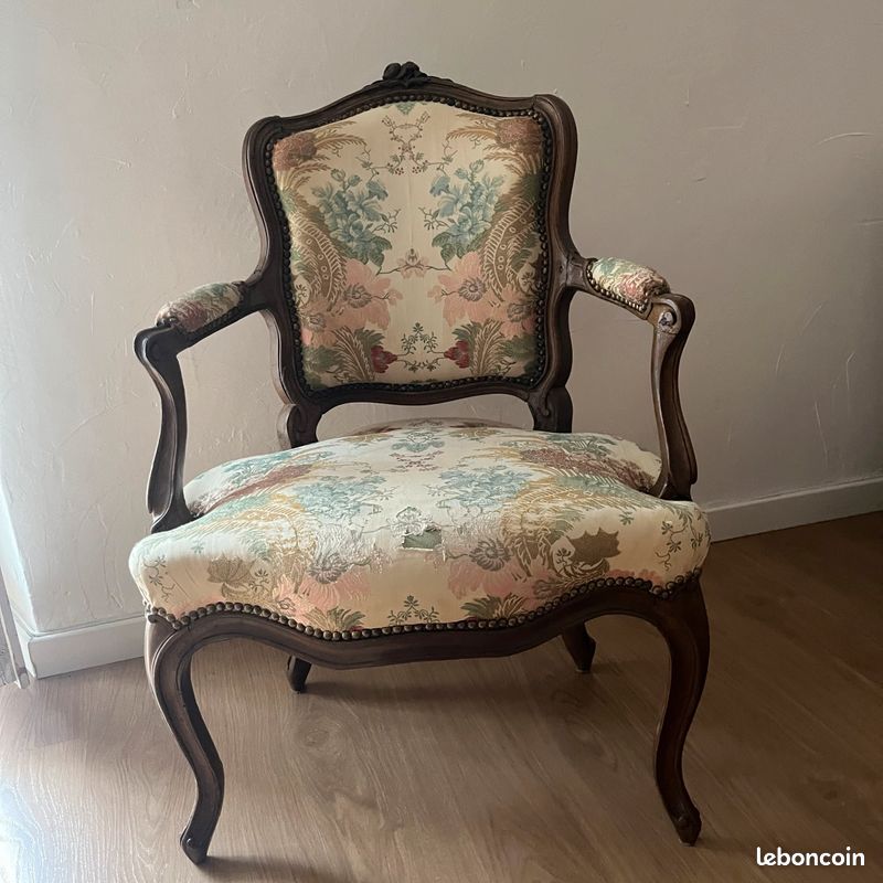Fauteuile ancien bois (image 2)