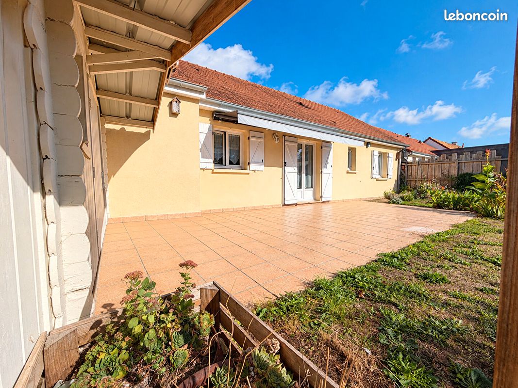 Maison 5 pièces 83 m² · à Arnage · 83 m² · 220 000 €