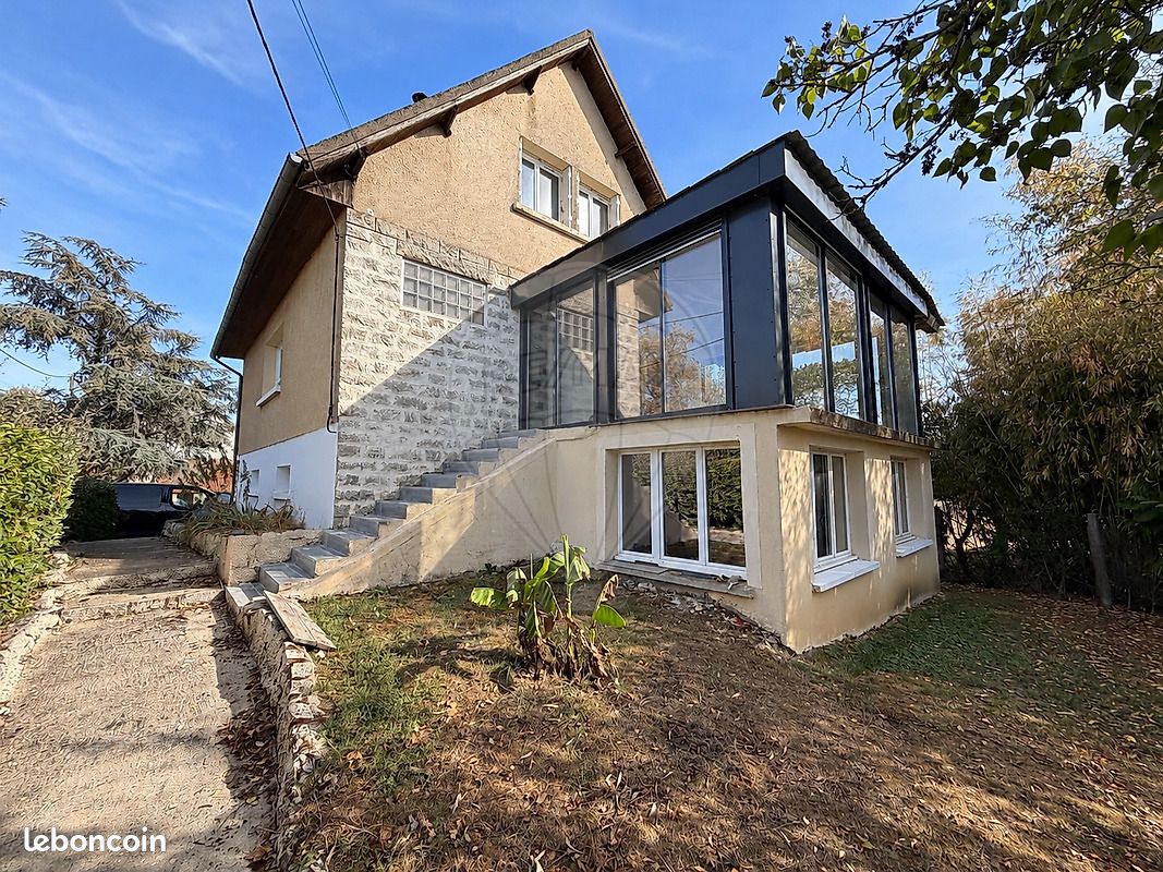 Maison 6 pièces 121 m² · à Suilly-la-Tour · 121 m² · 147 000 €