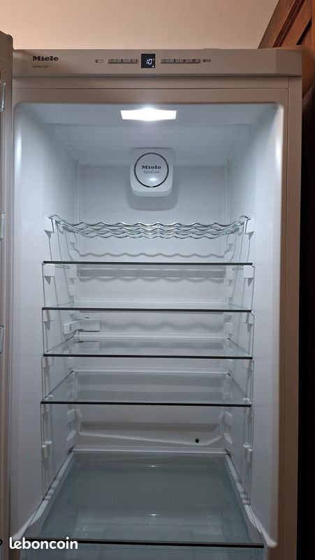 Frigo/ congélateur Miele excellent état (image 3)