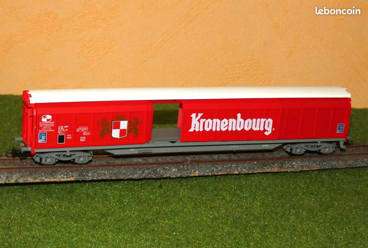 Wagon couvert SNCF livrée Kronenbourg de Electrotren - Modélisme
