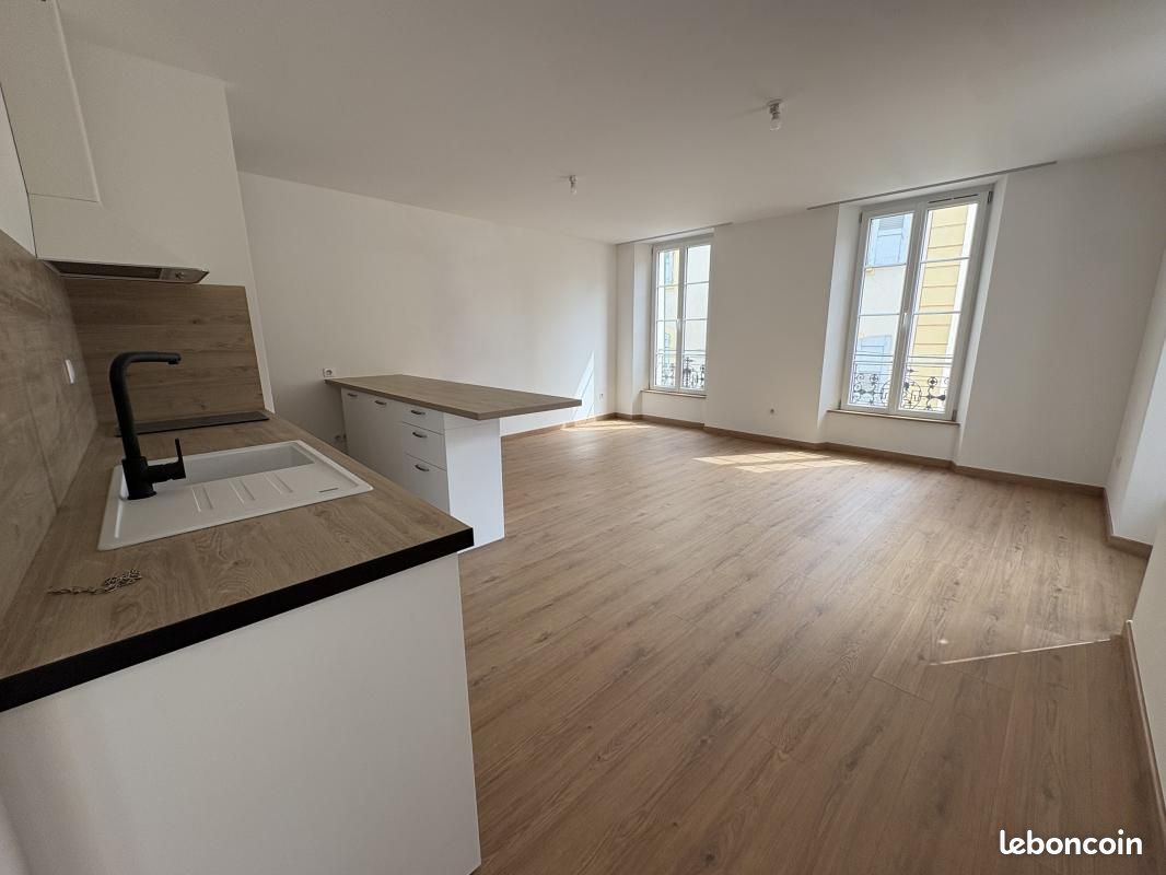 Appartement 2 pièces 53 m² · à Riez · 53 m² · 695 €/mois