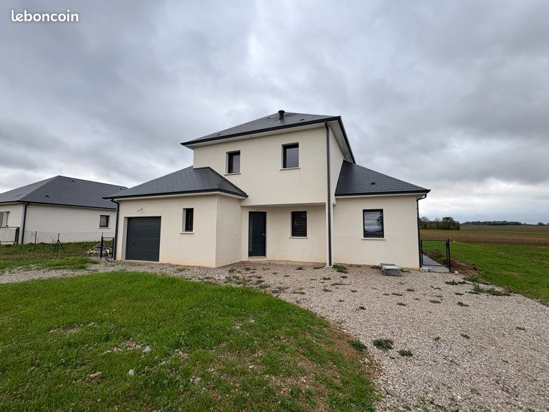 Maison 4 pièces 105 m² · à Caen · 104,7 m² · 330 000 €
