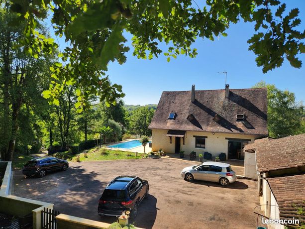 Propriété 5 pièces 156 m²