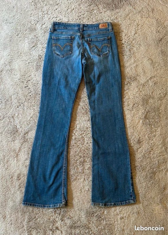 (522) Levi's 518 Jean femme évasée bleu taille W24 L30 (image 4)