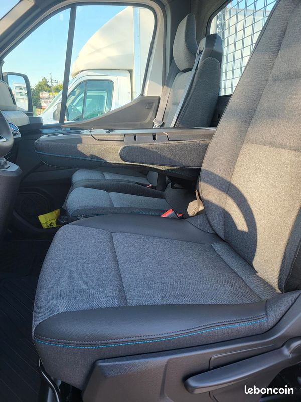 RENAULT MASTER IV CCB 35 L3H1 TRACTION 2.0 Blue DCI 150 EXTRA SIMPLE CABINE PLATEAU ALUMINIUM « JPM » 03 PLACES NEUF avec RADARS DE RECUL + CLIMATISATION + ROUE DE SECOURS ( Prix de Vente 34 990 HT ) (image 12)