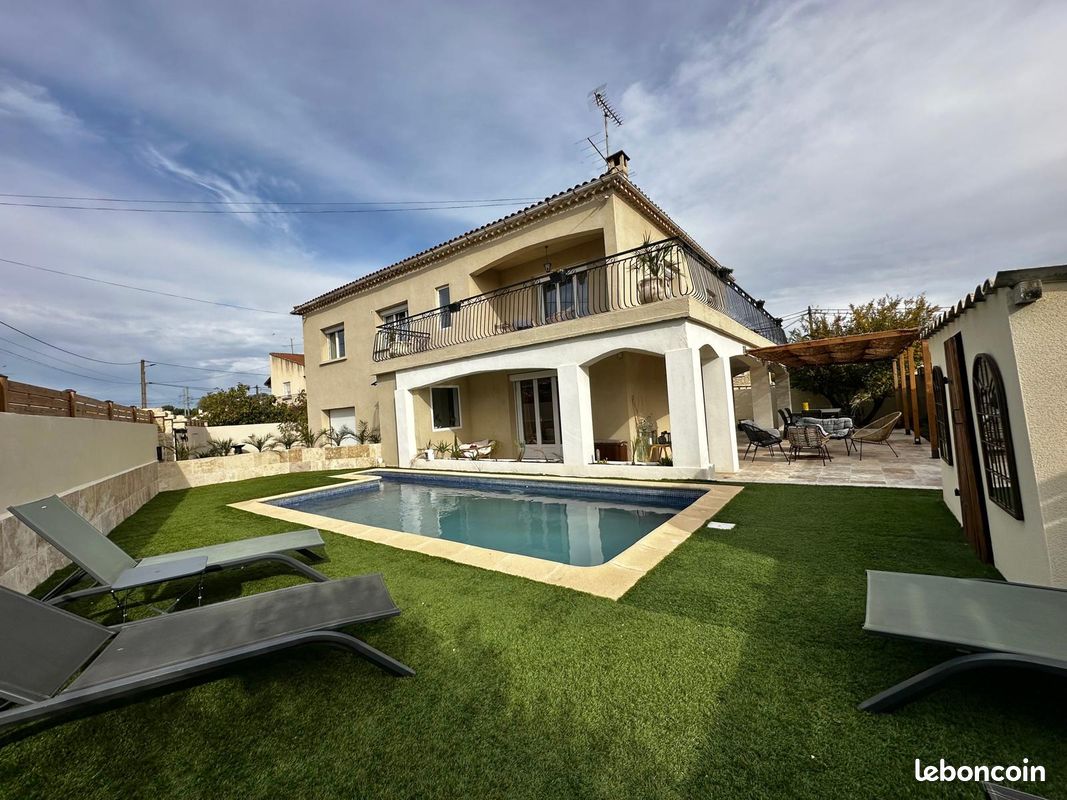 Maison 8 pièces 185 m² · à Uchaud · 185 m² · 471 000 €