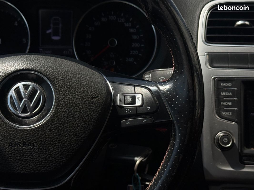 Volkswagen polo cross 1.4 tdi 90ch bluemotion technology apple carplay (image 24)