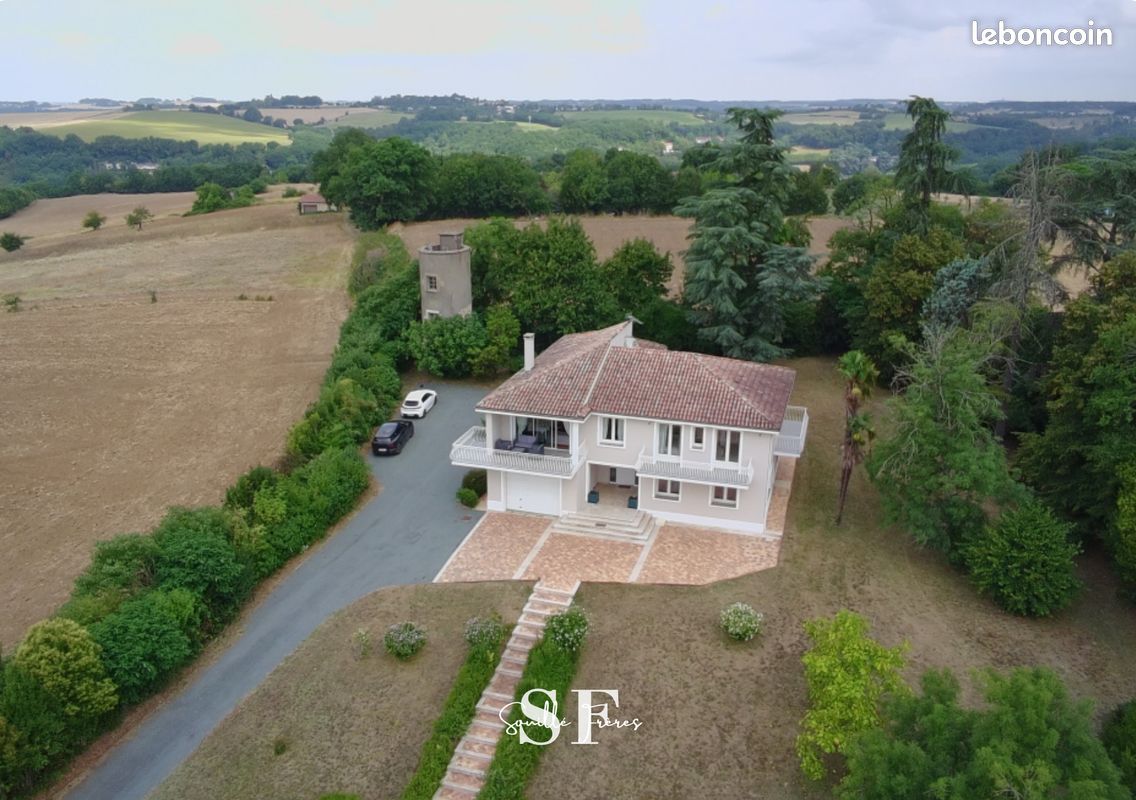 Propriété 5 pièces 230 m² (image 15)