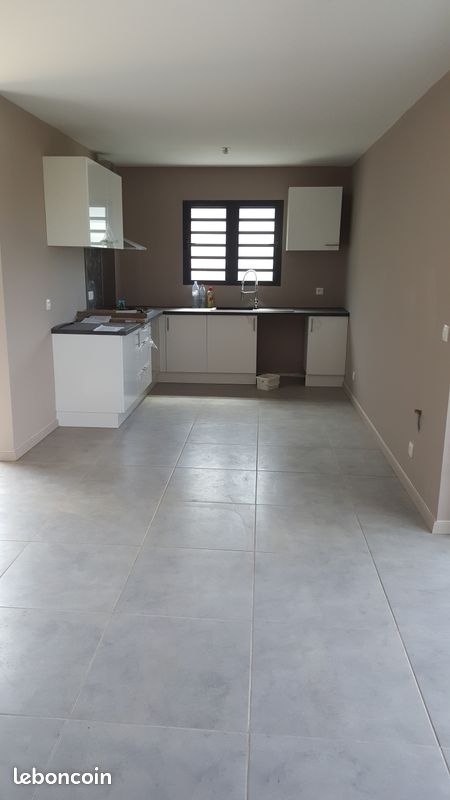 Maison 4 pièces 150 m² · à Entre-Deux · 150 m² · 1 350 €