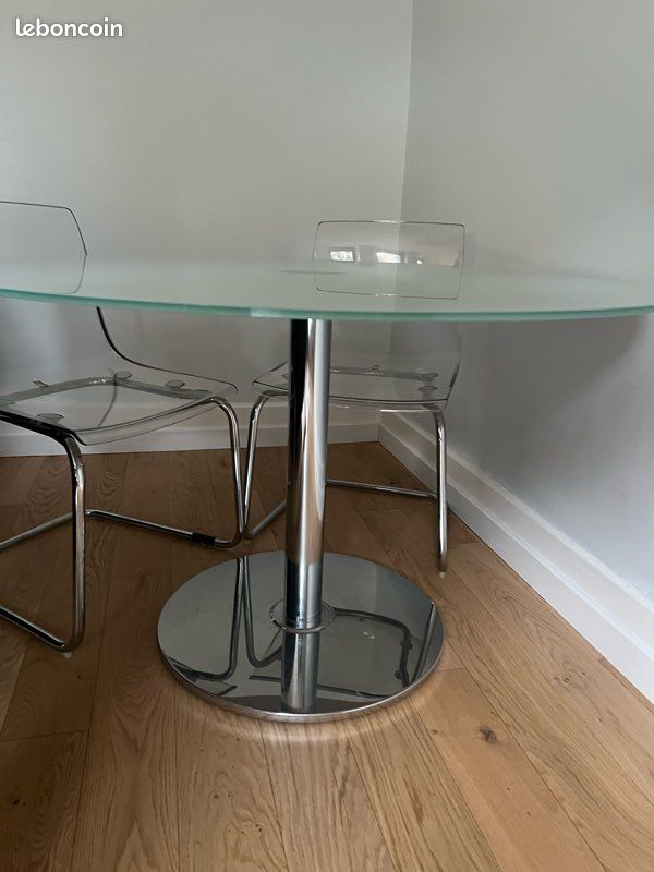 Table à manger ronde de chez 4 pieds (image 3)