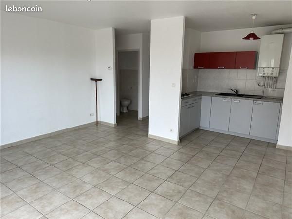 Appartement 2 pièces 49 m² · à Yssingeaux · 49 m² · 550 €